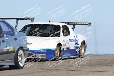 media/Oct-26-2025-CalClub SCCA (Sun) [[8ce1e69566]]/Group 2/Grapevine/